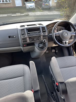 2014 Volkswagen Transporter T5.1 — photo 27 of 40