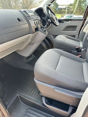2014 Volkswagen Transporter T5.1 — photo 30 of 40