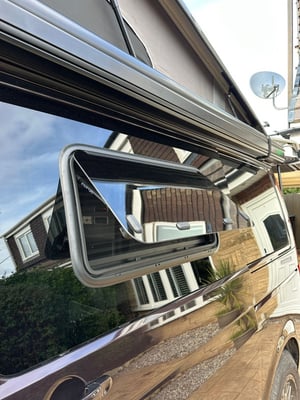 2014 Volkswagen Transporter T5.1 — photo 38 of 40