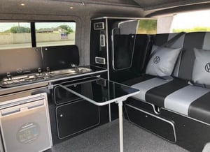 2014 Volkswagen Transporter T5.1 — photo 9 of 15