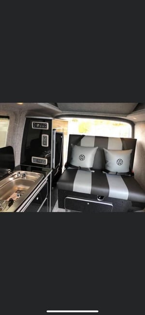 2014 Volkswagen Transporter T5.1 — photo 10 of 15