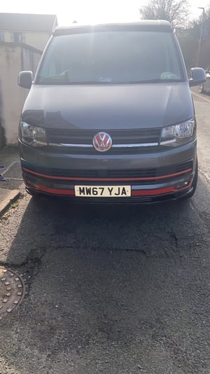 2018 Volkswagen Transporter T6 — photo 10 of 26