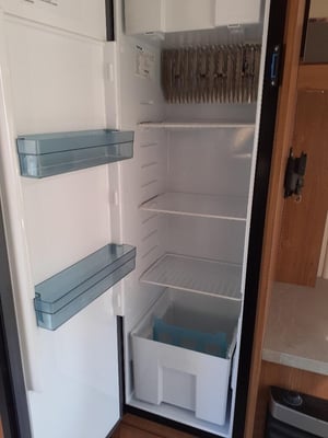 2019 Auto-Trail Apache 634 — photo 18 of 21