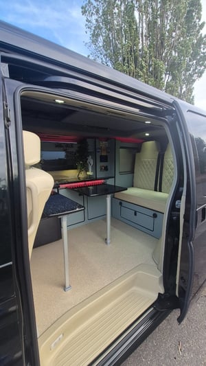 2023 Nissan Elgrand — photo 6 of 14