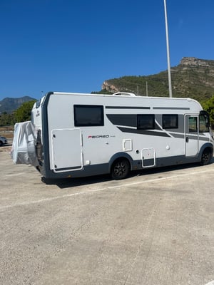 2020 Fiat Pegaso 740 — photo 2 of 5