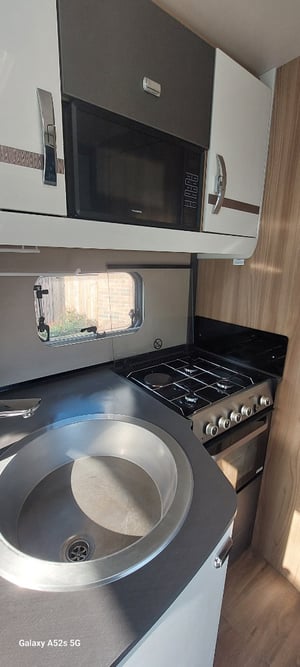 2022 Swift Escape 694 — photo 22 of 70