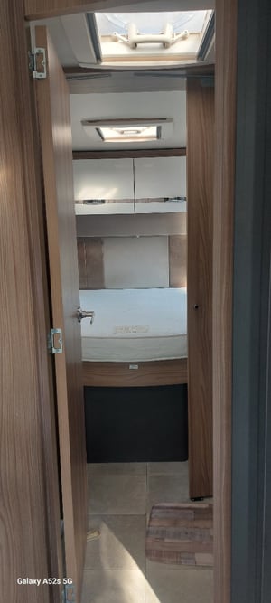 2022 Swift Escape 694 — photo 31 of 70