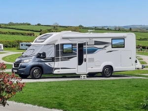 2022 Swift Escape 694