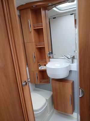 2006 Hymer C544GT — photo 36 of 45