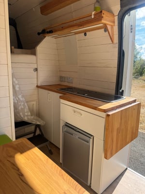 2017 Peugeot Boxer Off-Grid Conversion — photo 19 of 31