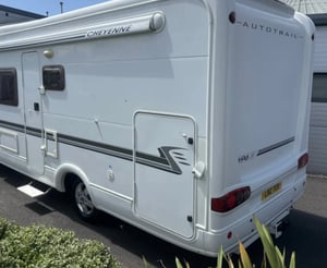 2004 Auto-Trail Cheyenne 696 SE — photo 7 of 61