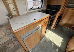2004 Auto-Trail Cheyenne 696 SE — photo 11 of 61