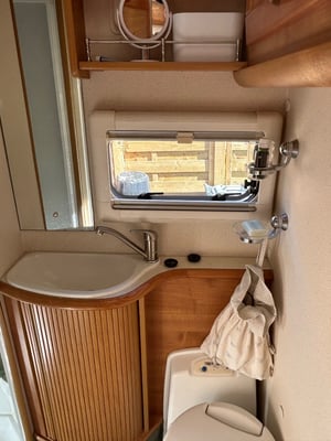 2004 Auto-Trail Cheyenne 696 SE — photo 23 of 61