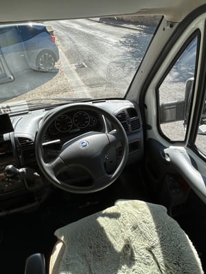 2004 Auto-Trail Cheyenne 696 SE — photo 24 of 61