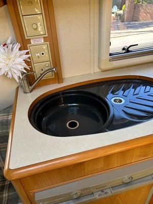 2004 Auto-Trail Cheyenne 696 SE — photo 57 of 61