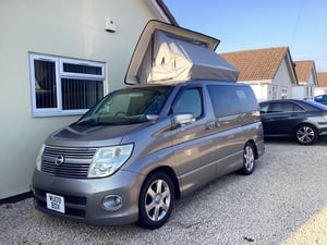 2009 Nissan Elgrand Highway Star — photo 11 of 12