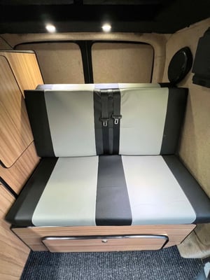 2007 Volkswagen Campervan — photo 2 of 26