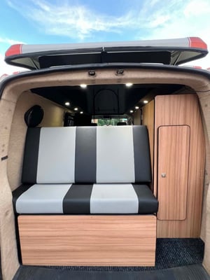 2007 Volkswagen Campervan — photo 14 of 26