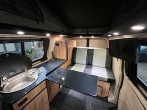 2007 Volkswagen Campervan — photo 15 of 26