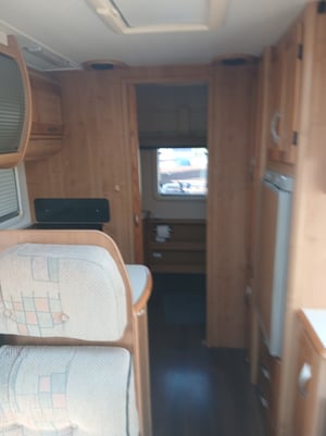 2005 Auto-Trail Cheyenne 635 — photo 2 of 2