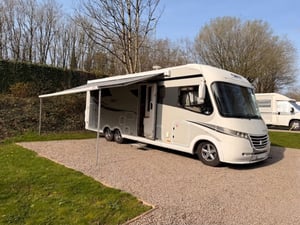 2014 Frankia 840 QD Luxury — photo 3 of 54