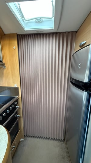 2011 Swift Bolero 680FB — photo 12 of 25