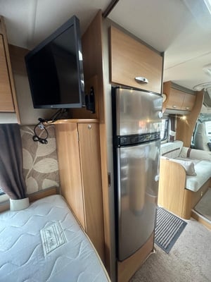 2011 Swift Bolero 680FB — photo 19 of 25