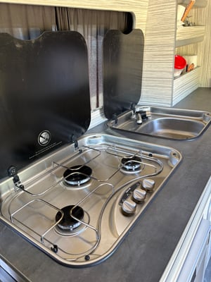 2004 Volkswagen LT35  Campervan — photo 8 of 9