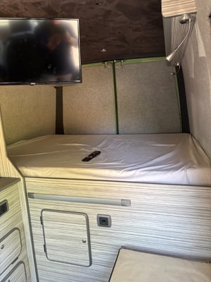 2004 Volkswagen LT35  Campervan — photo 9 of 9