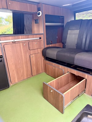 2020 Volkswagen T28 — photo 9 of 10