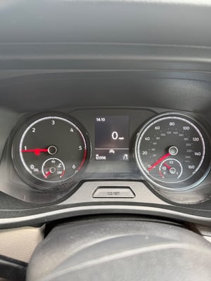 2020 Volkswagen T28 — photo 6 of 10