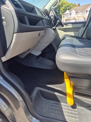 2018 Volkswagen Transporter T6 Highline — photo 21 of 37