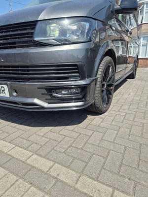 2018 Volkswagen Transporter T6 Highline — photo 23 of 37