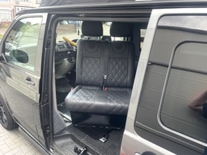 2018 Volkswagen Transporter T6 T30 Highline — photo 13 of 17