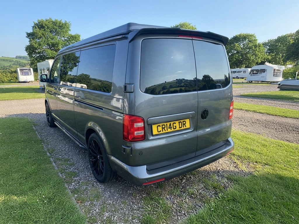 2018 Volkswagen Transporter T6 Highline - Image 1