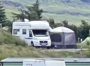 2010 Auto-Trail Apache 700 — photo 4 of 21