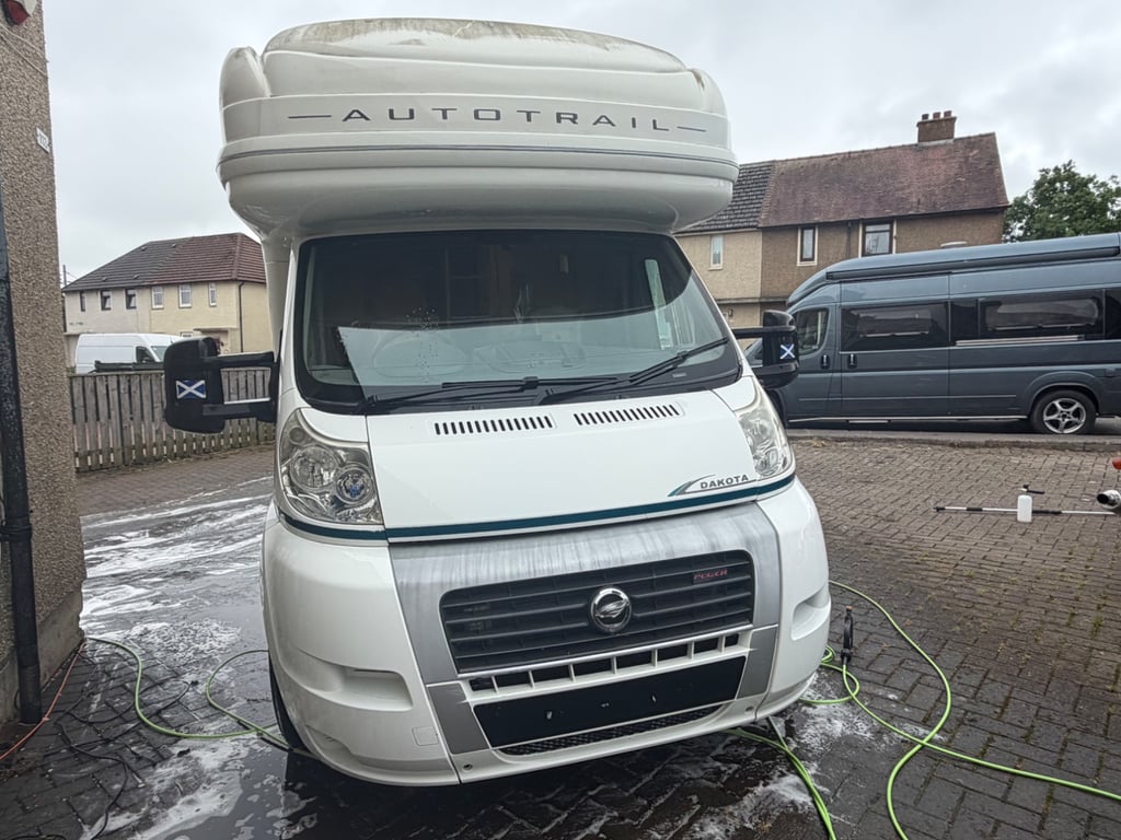 2009 Auto-Trail Dakota SE - Image 1