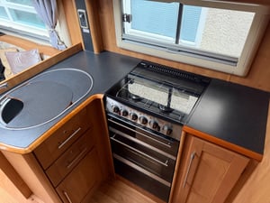 2009 Auto-Trail Dakota SE — photo 4 of 21