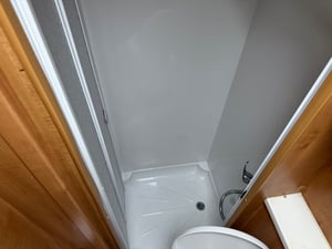 2009 Auto-Trail Dakota SE — photo 5 of 21