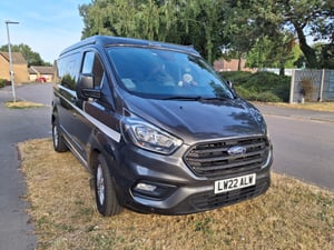 2022 Ford Transit Custom — photo 1 of 13