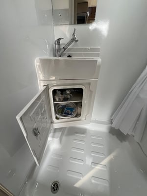 2020 Swift Edge 412 Champagne Edition — photo 36 of 57