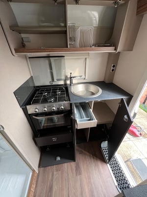 2020 Swift Edge 412 Champagne Edition — photo 56 of 57