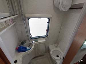 1999 Auto-Trail Cheyenne 634 — photo 3 of 10