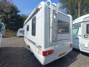 1999 Auto-Trail Cheyenne 634 — photo 4 of 10