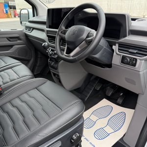 2026 Volkswagen Transporter T28 -Stunning Condition. Final price adjustment — now positioned for immediate sale — photo 17 of 69