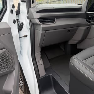 2026 Volkswagen Transporter T28 -Stunning Condition. Final price adjustment — now positioned for immediate sale — photo 50 of 69
