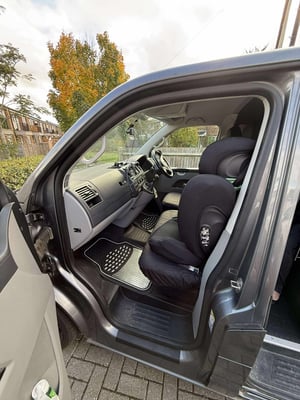 2015 Volkswagen VW Transporter T5.1 T28 2l tdi — photo 7 of 15