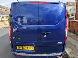 2017 Ford Transit Custom — photo 20 of 27