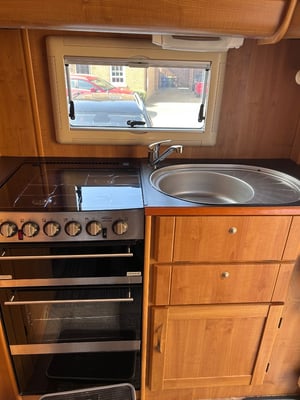 2008 Auto-Trail Tracker EKS — photo 5 of 16
