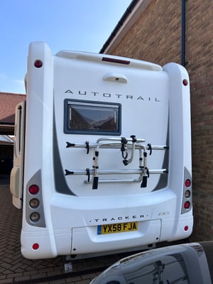 2008 Auto-Trail Tracker EKS — photo 8 of 16